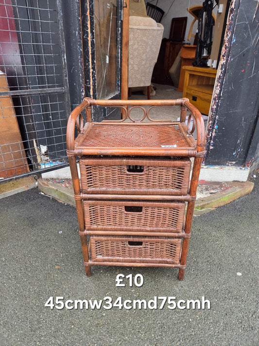 Wicker unit 🌟 Free delivery in Leicester 🌟