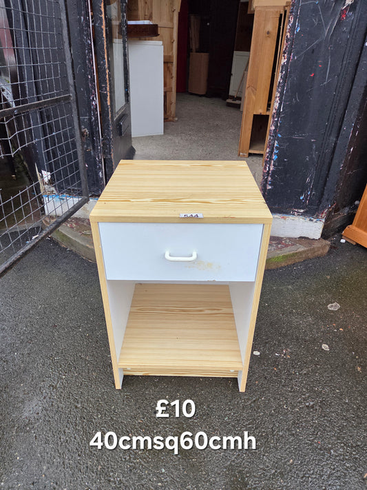 Bedside table 🌟 Free delivery in Leicester 🌟