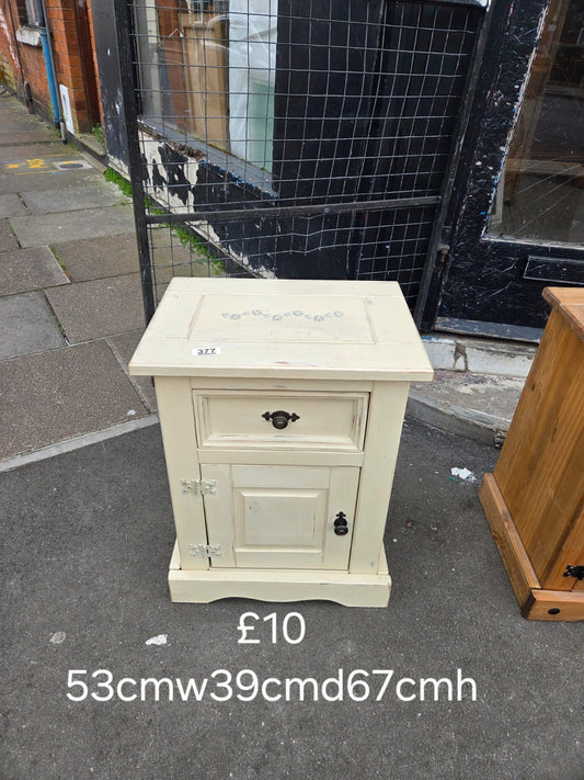 bedside table 🌟 Free delivery in Leicester 🌟